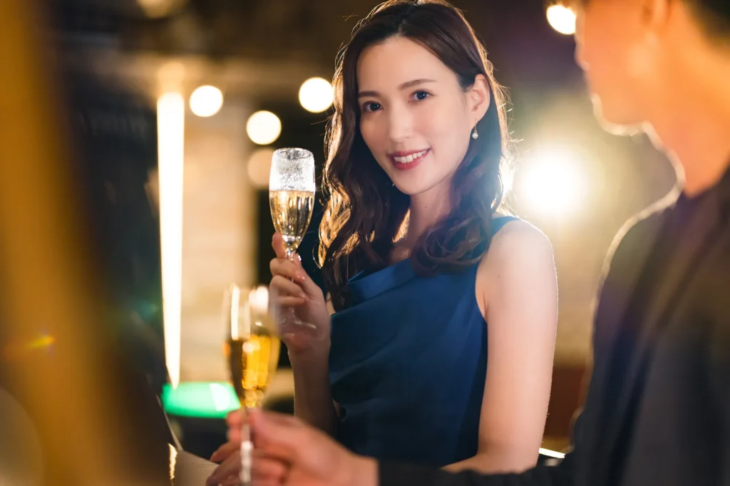 一流の女性は手首にピアジェという知性をまとう